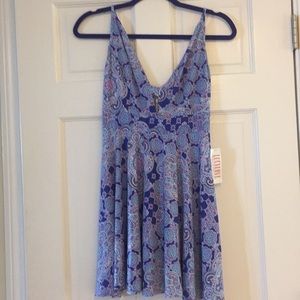 NWT LULU’s Blue keyhole printed dress